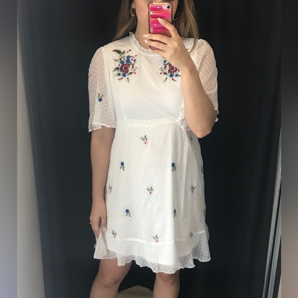 Sfera White embroidery dress